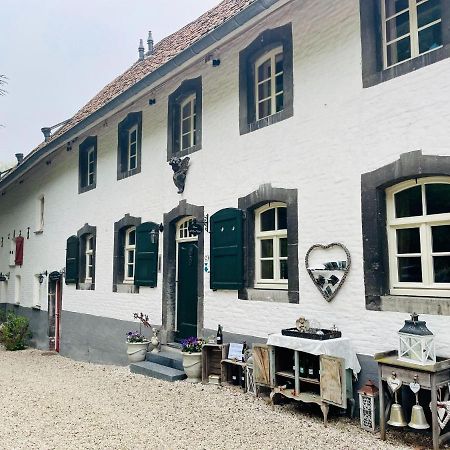 Attractively Furnished Holiday Home In Slenaken Exterior foto